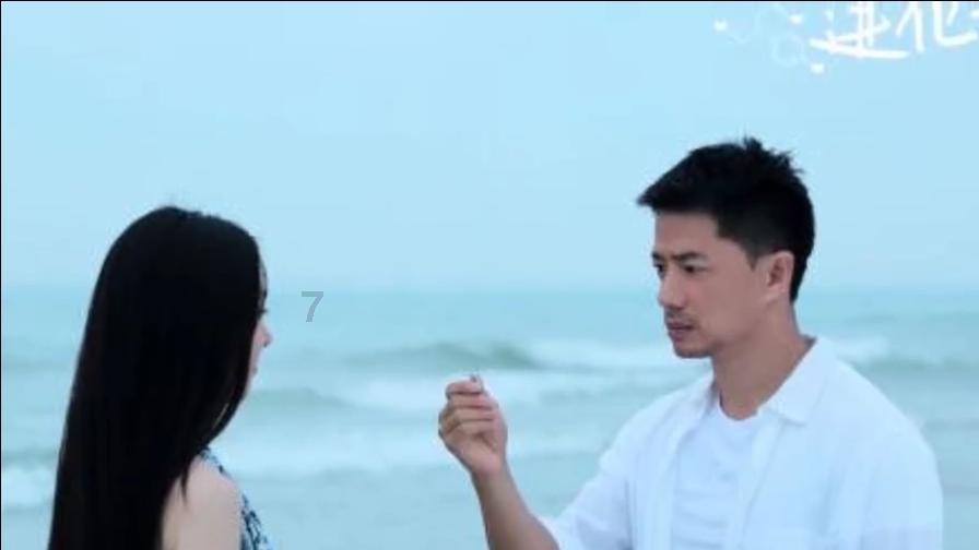 好消息：“电音朵拉”秦岚的嗓子，终于恢复；坏消息：轮到观众不适应了